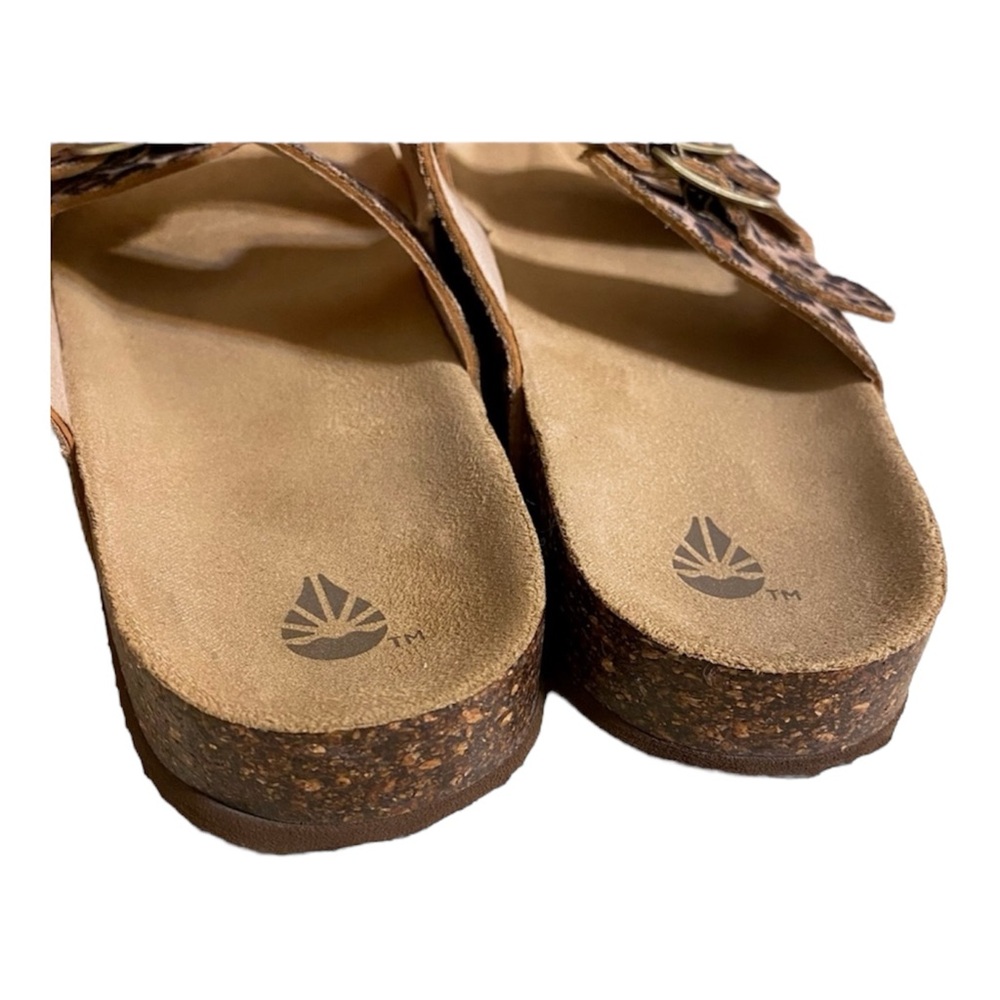 SOLD :: ɴᴡᴏᴛ Leopard Print Adjustable Buckle Sandals - Picture 5 of 7